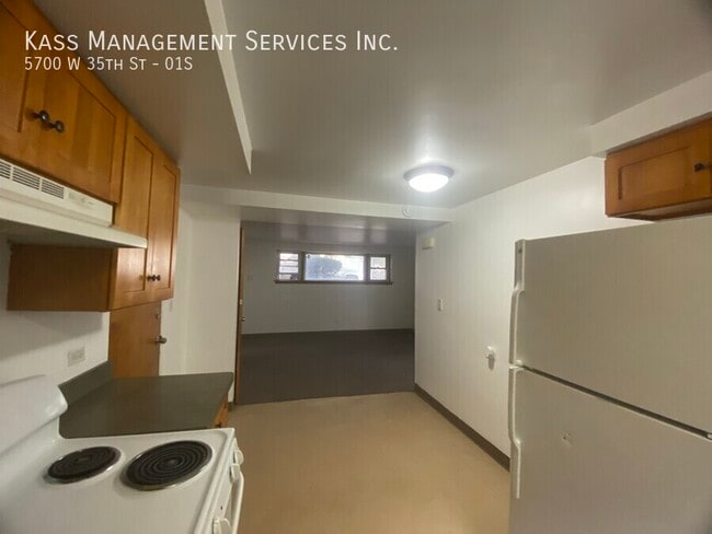 Photo - 5700 W 35th St Apartment Unit 01S