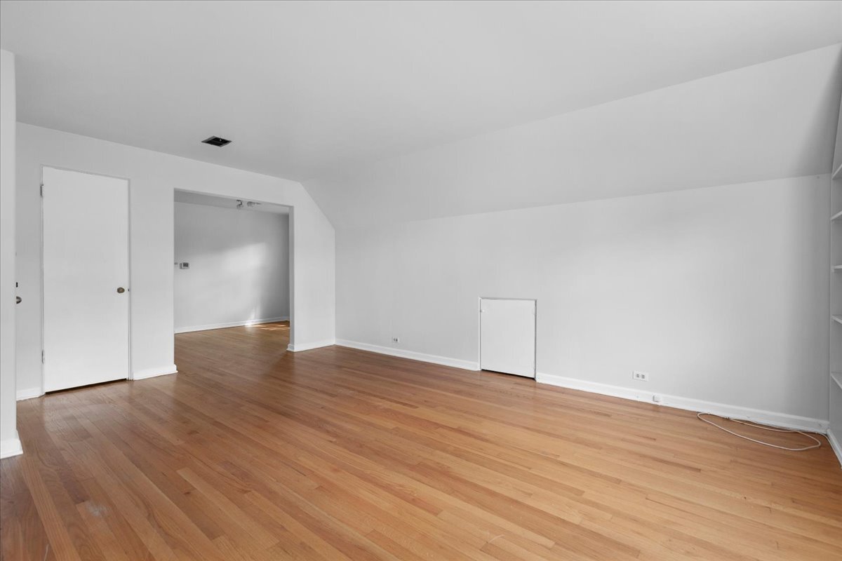 Photo - 1456 W Irving Park Rd Unit 2