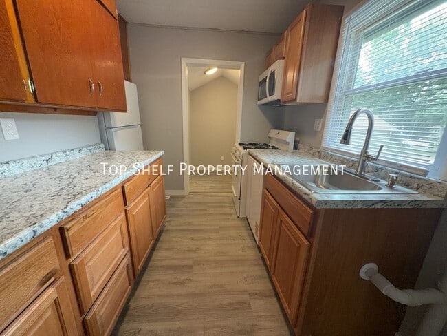Photo - 3632 Cambridge St