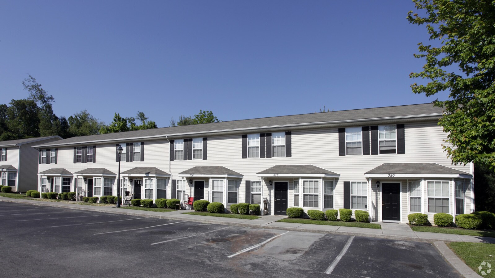 Sutherland Square Apartments - Sutherland Square Apartments
