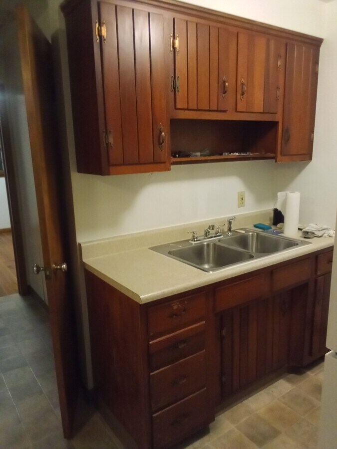 Kitchen - 4902 Dunsmore Ave