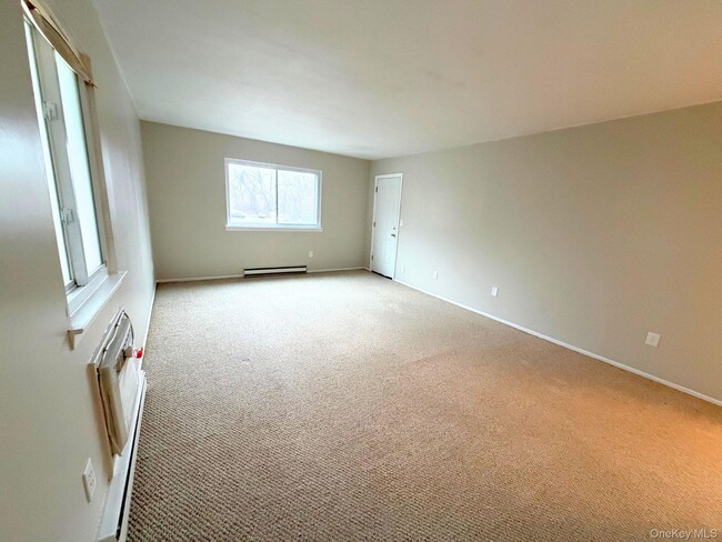 Photo - 614 Fox Run Ln Unit 614