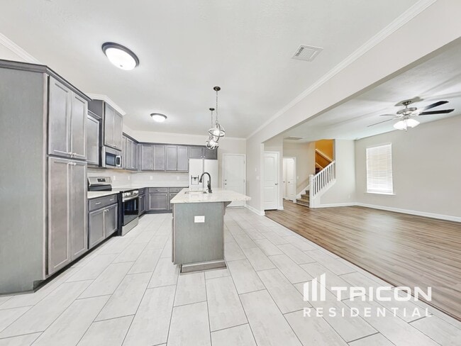 Photo - 729 Goodale Dr