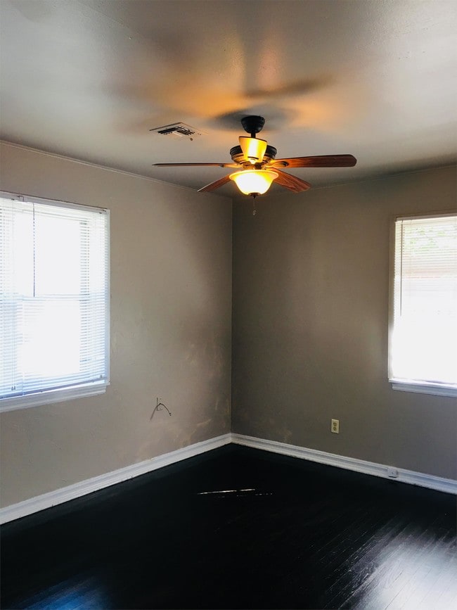 Photo - 4300 NW 20th St