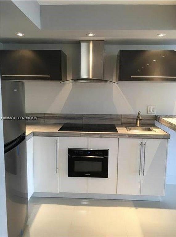 Photo - 200 SE 15th Rd Unidad 3F