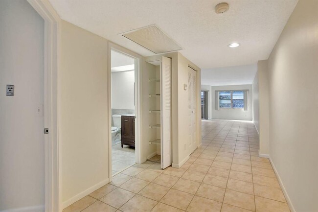 Photo - 1000 SW 125th Ave Unit 314n