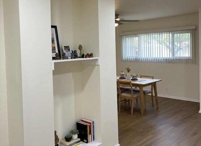 Photo - Rodney Apartments