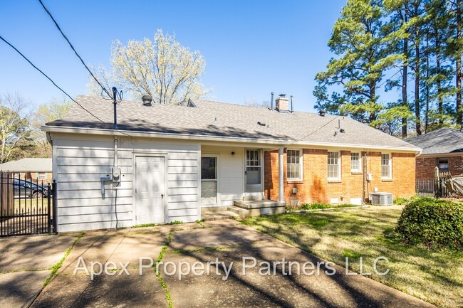 Photo - 5319 Chickasaw Rd