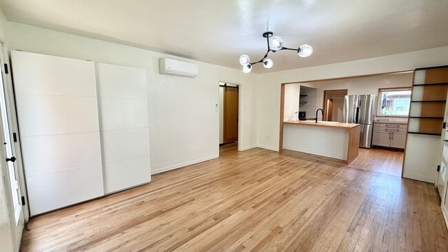 Photo - 9340 SE Yamhill St