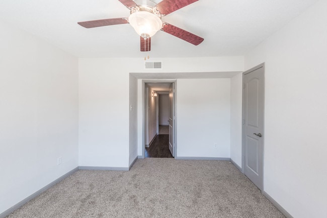 Photo - Brays Oaks Park Apartments