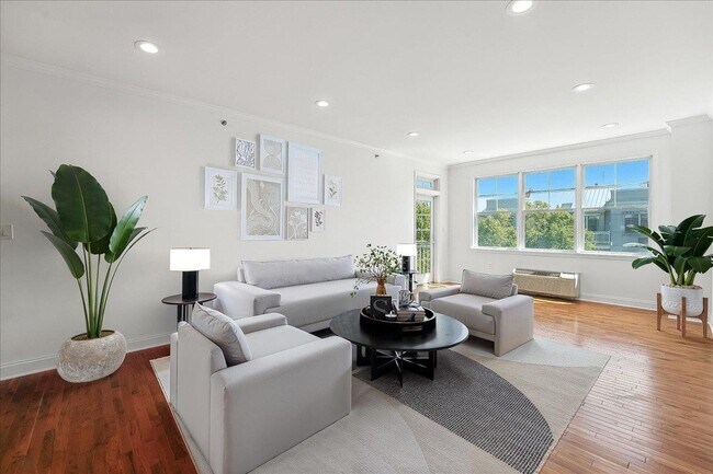 Building Photo - 15 Freedomway Unit 411 Rental