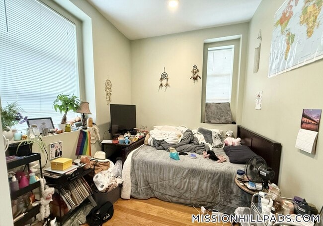 Photo - 409 Dudley St Unit 4