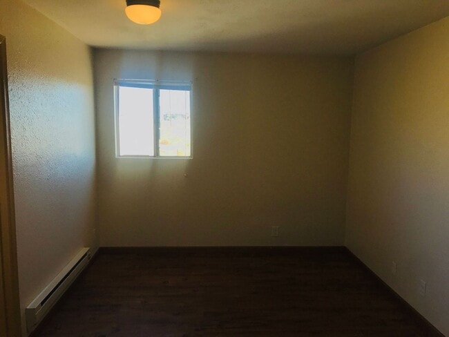 Photo - 1070 US-50 Unidad B