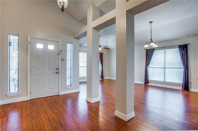 Photo - 435 L Thompson St