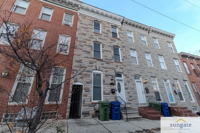 Building Photo - 780 W Hamburg St Rental