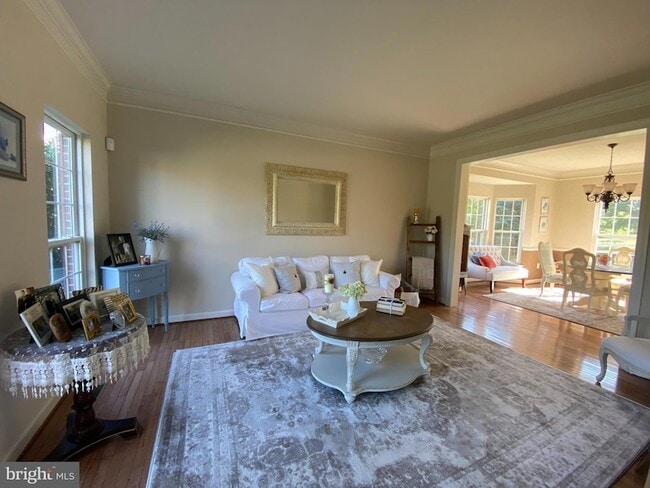 Photo - 6 Hollow Creek Cir