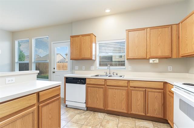 Photo - 815 Carlton Rd