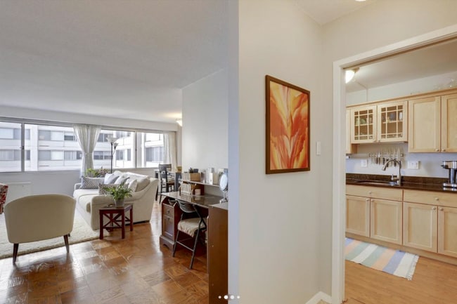 Building Photo - 4515 Willard Ave Rental
