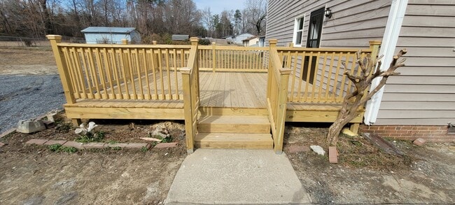 Photo - 4505 Southern Webbing Mill Rd