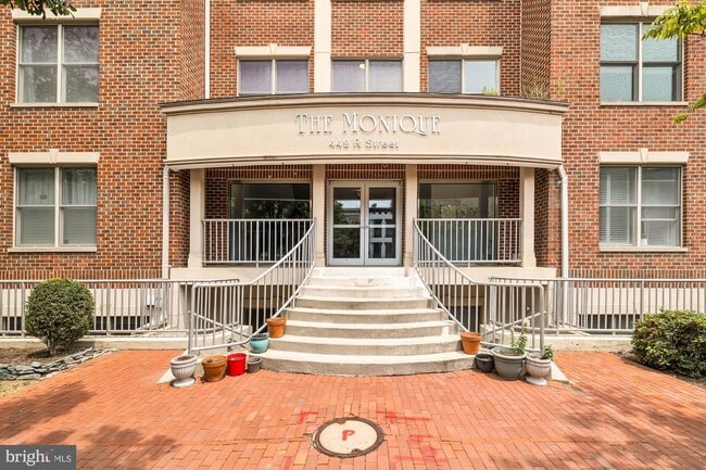 Photo - 449 R St NW Unit 101