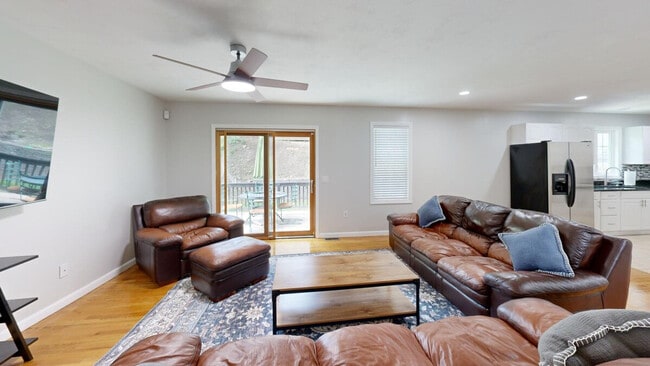 Photo - 9 Bates Ave Unidad ID1380182P