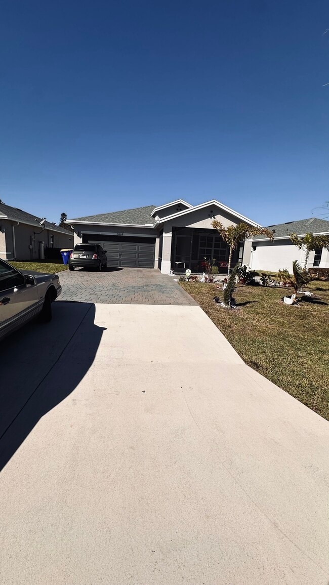 Photo - 3869 SE Lee St