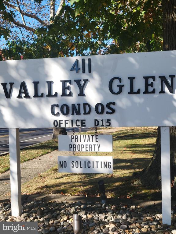 Building Photo - 411 N Stiles Ave Unit E3