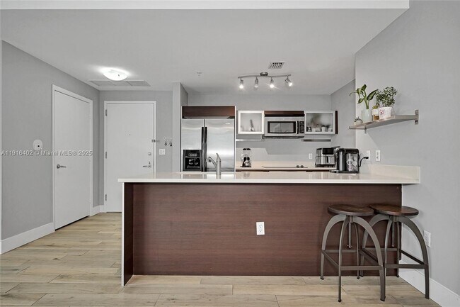 Photo - 1900 N Bayshore Dr Unit 4019