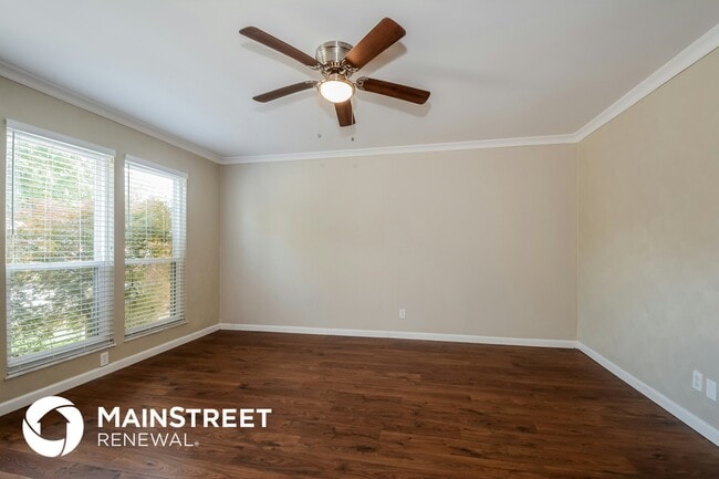 Photo - 1688 Boardwalk Ave