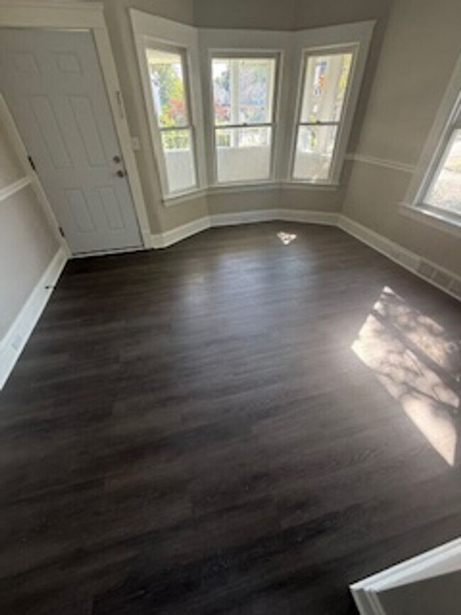 Photo - 390 East 152 Unit 1