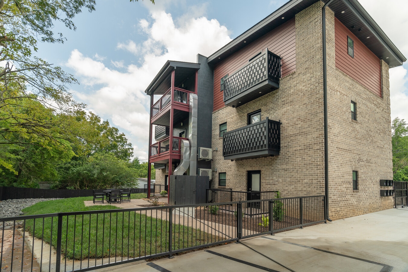 Photo - The 1 Twenty Three Unit F