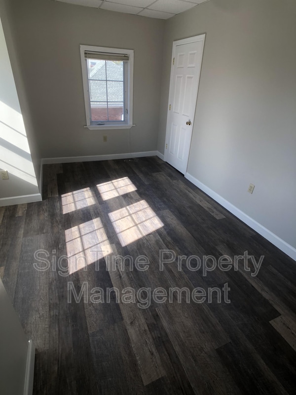 Photo - 702 N Mulberry St