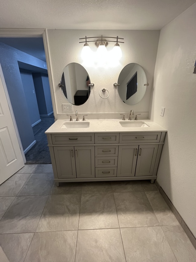 1543 Oak Ct Unit Basement