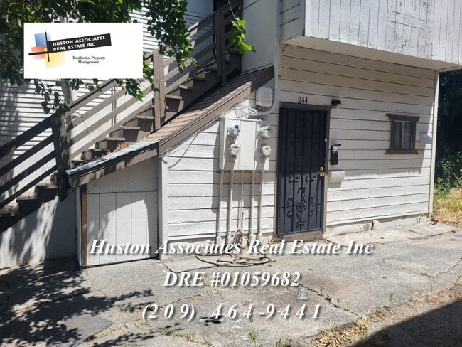 Building Photo - 244 N Pilgrim St