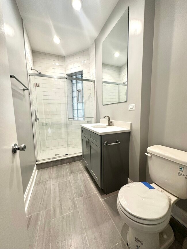 Photo - 4452 N Sheridan Rd Unit 3