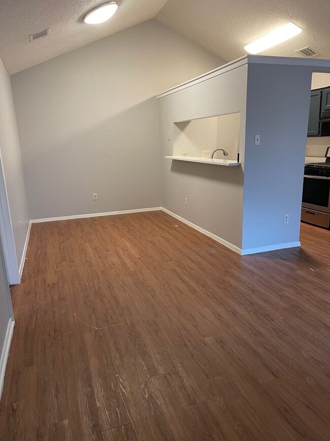 Photo - Leafield - JLCC Unit A