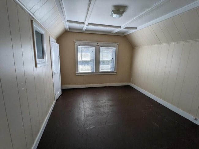 Photo - 71 Franklin St