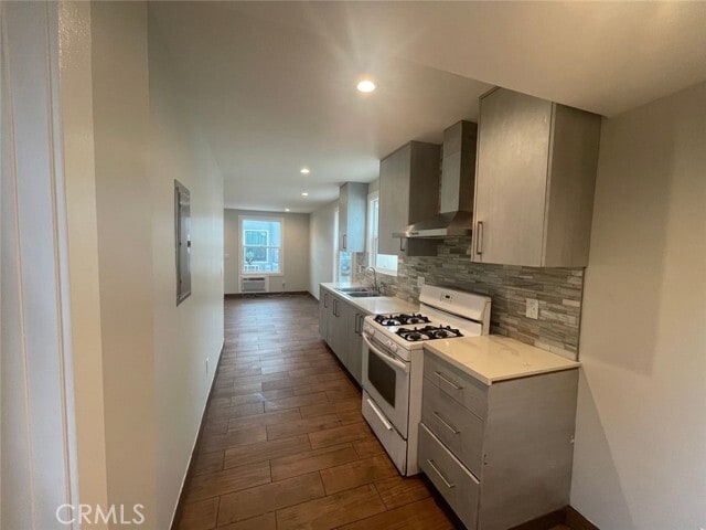 Photo - 1413 E 53rd St