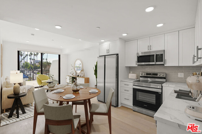 Building Photo - 3977 Beverly Blvd Unit 414 Rental