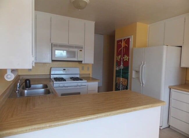 Photo - Charming 2 Bedroom Single Level Condo
