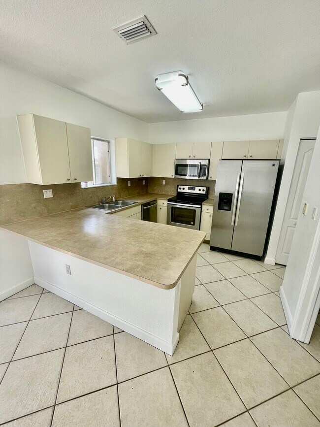 Photo - 21477 SW 85th Psge