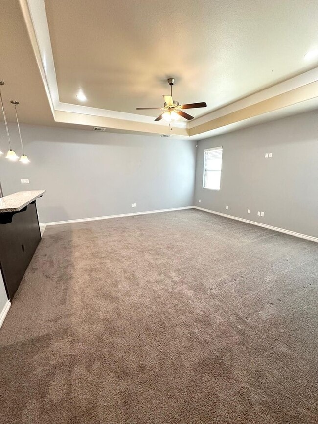 Photo - 3 Bed 2 Bath Ready to Rent ASAP! Granite/ Large Master Bedroom!