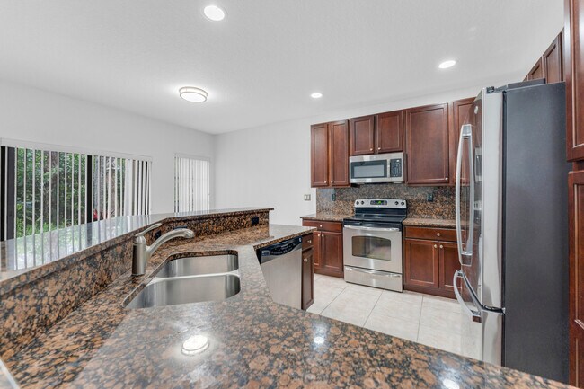 Photo - 6077 Grand Cypress Cir W