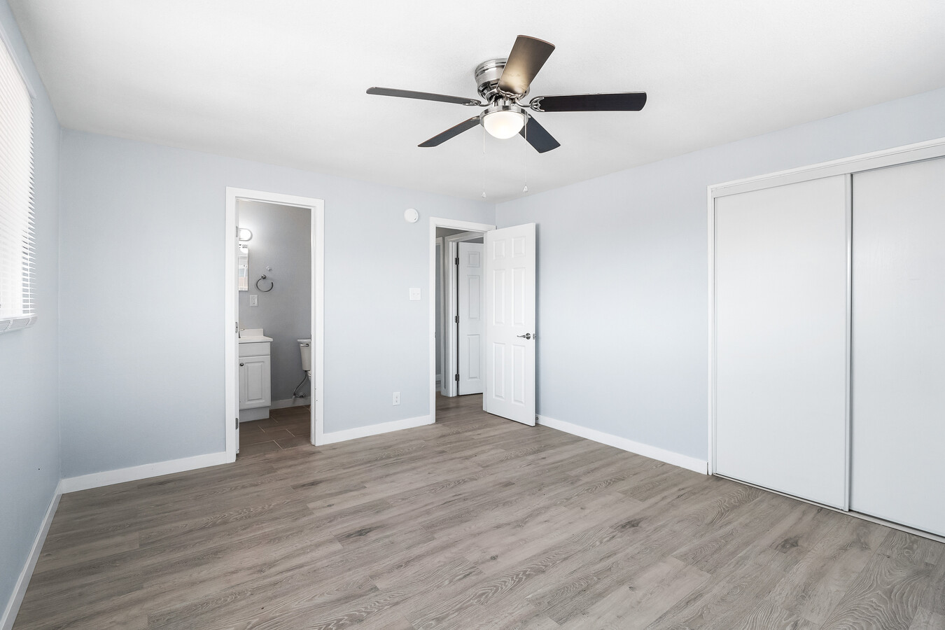 Photo - 24182 Tamarisk Ave