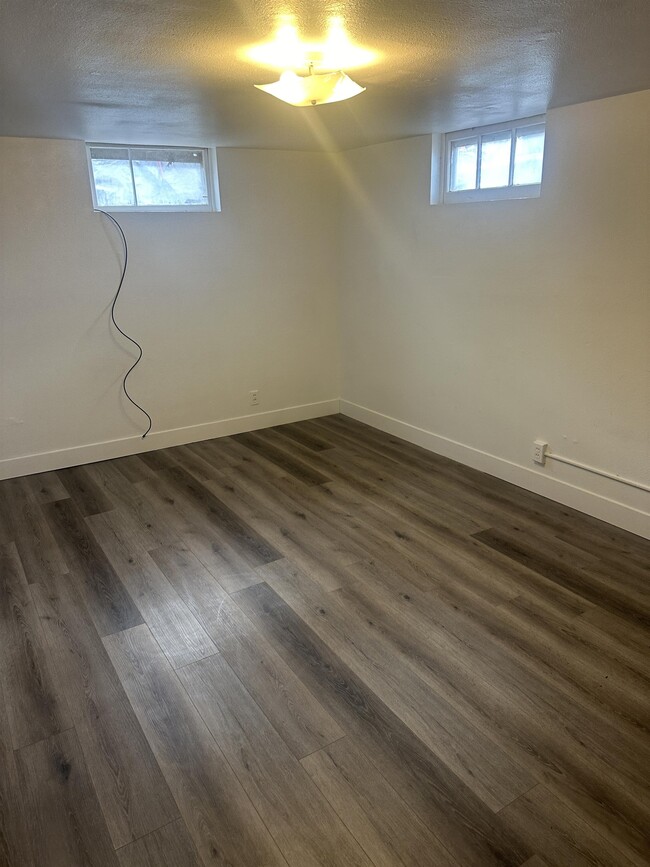 Photo - 2220 6th Ave