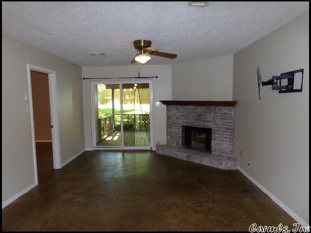 Photo - 49 Oak Forest Pl