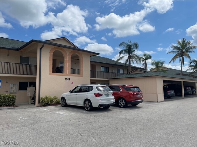 Building Photo - 1519 Cape Coral Pkwy W Unit 7