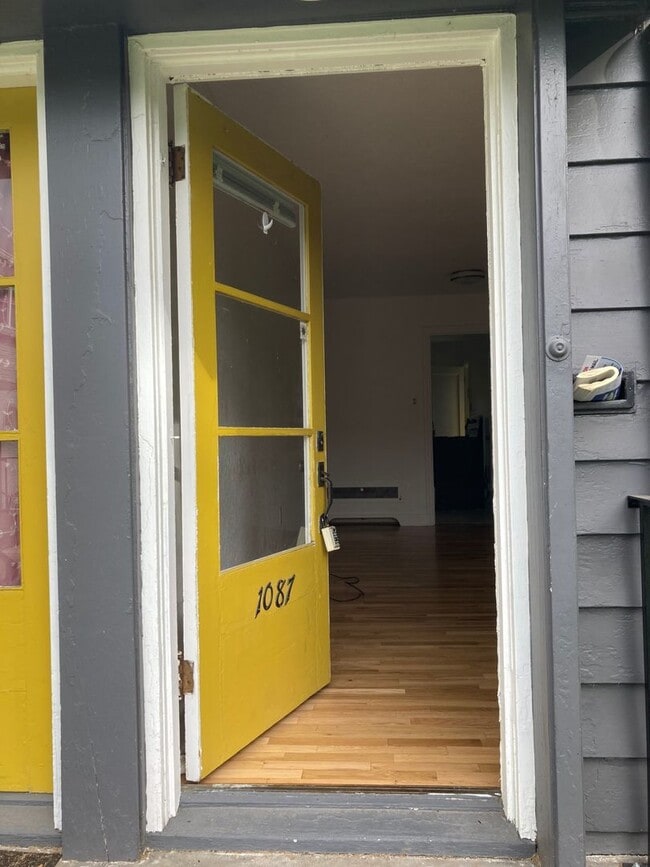 Photo - A great connection make all the difference! Unit 1087