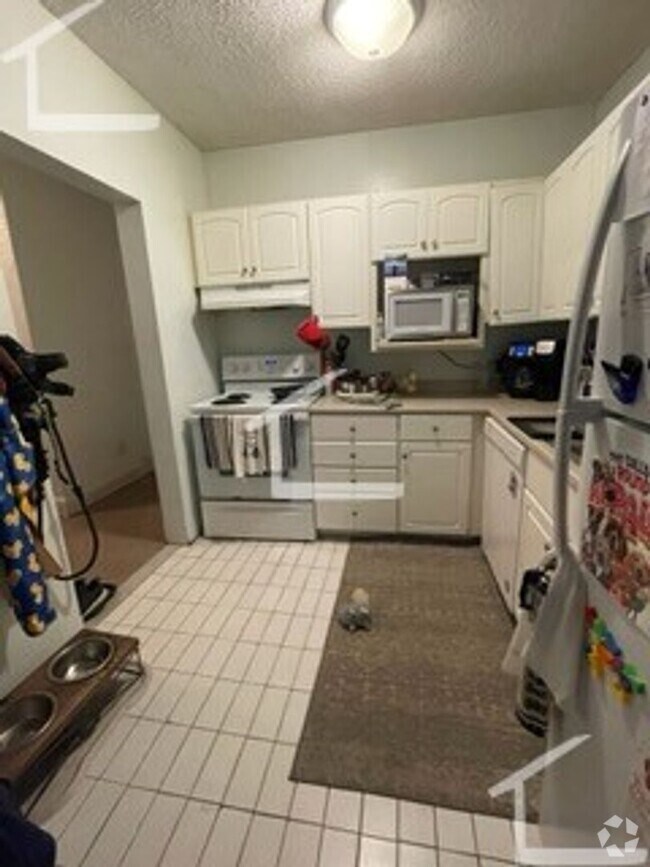 Building Photo - Garden level 2 bed in prime location Rental