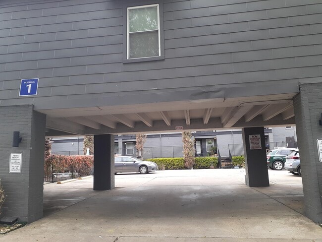 Photo - 2020 S Congress Ave